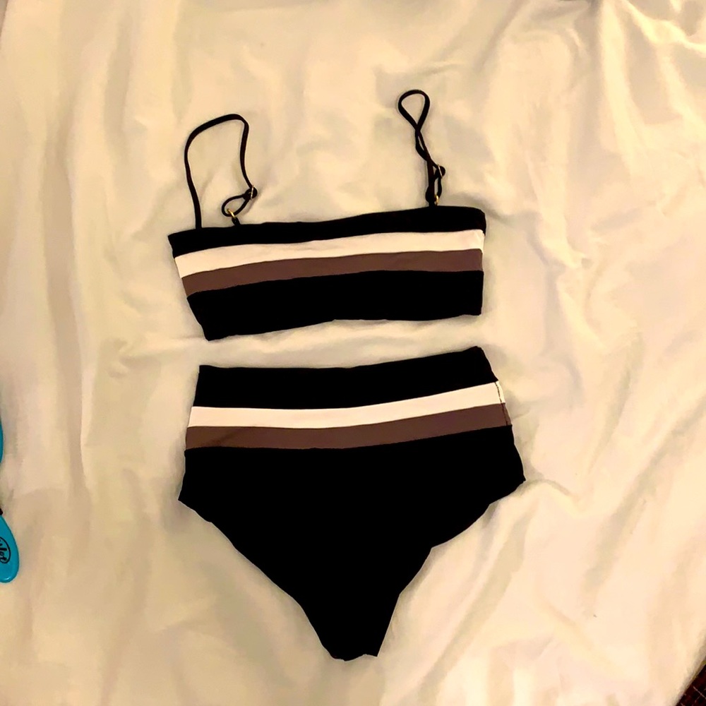 REVERSIBLE L*SPACE BIKINI W/ HIGHWAISTED BOTTOMS